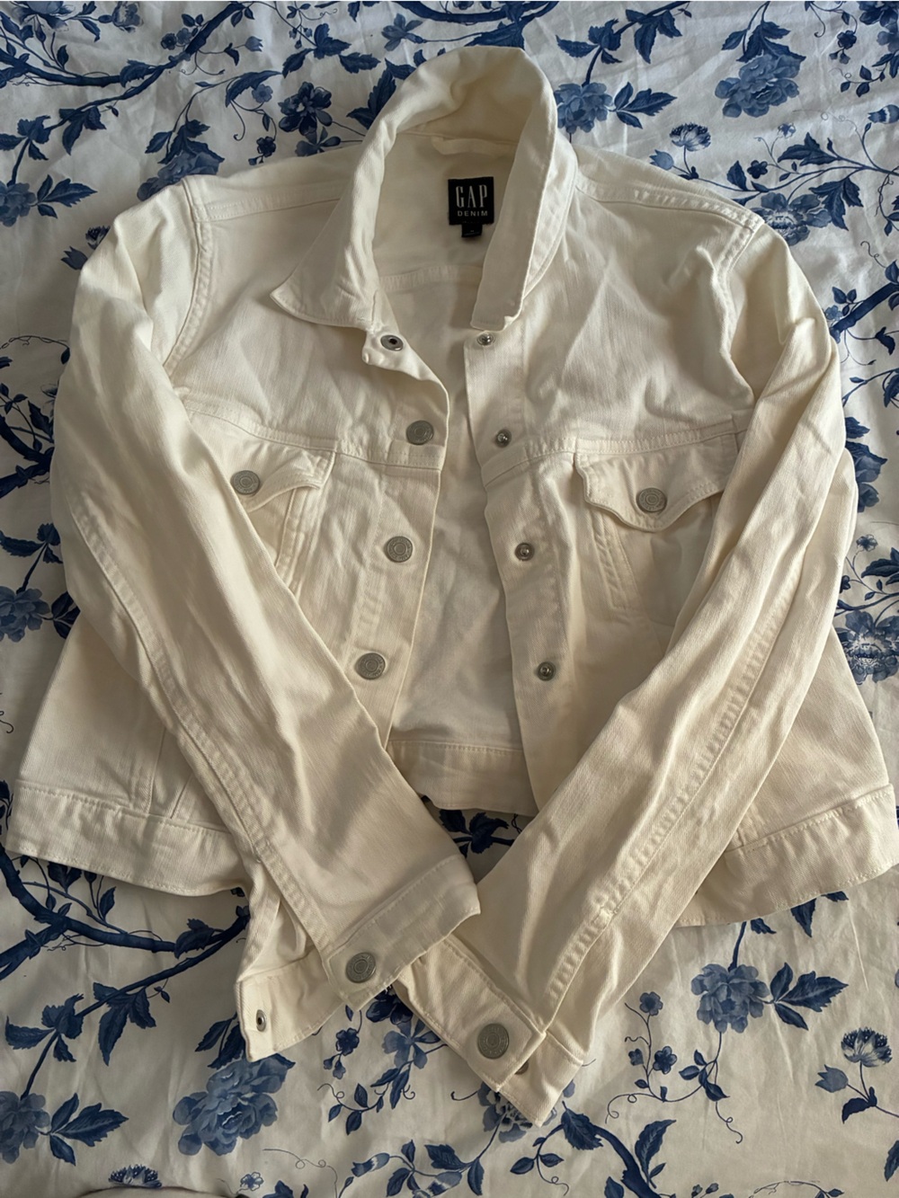 GAP Denim Cropped Jean Jacket
